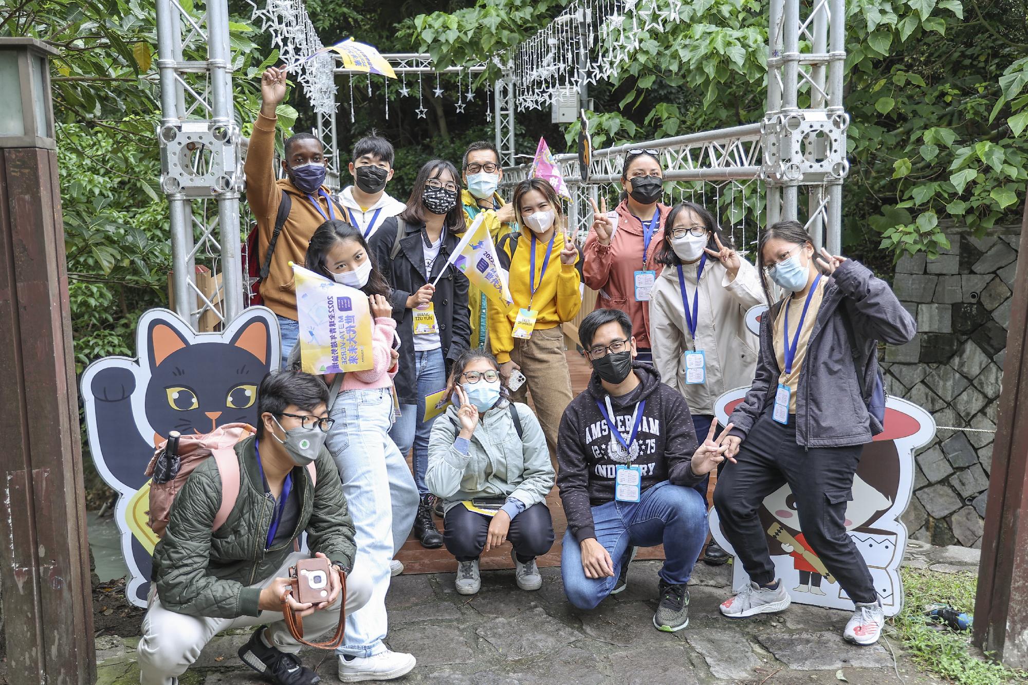 Group photo on the bridge