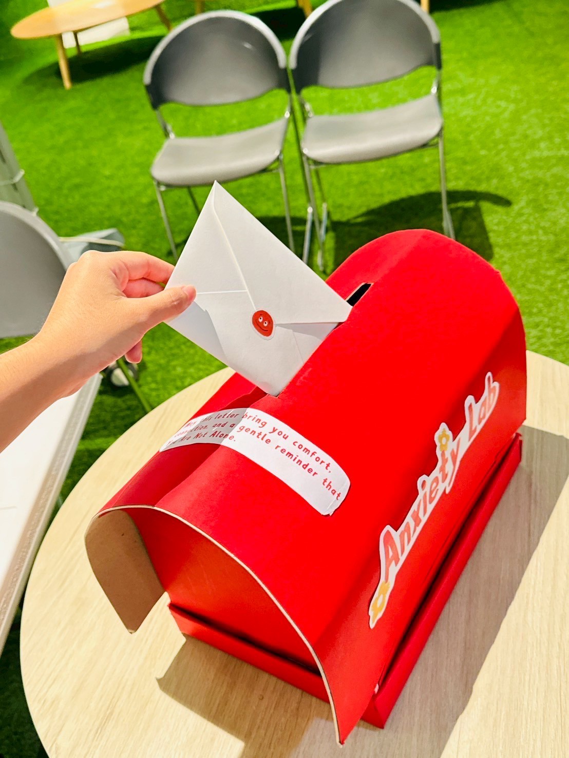 匿名的擁抱活動－手作郵筒